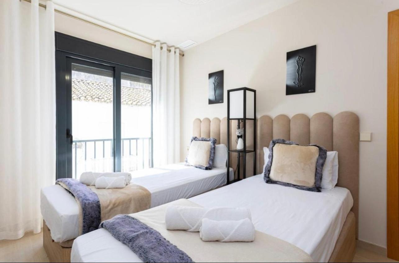 Estepona Elegance Apartment 150Mts From The Sea Bagian luar foto