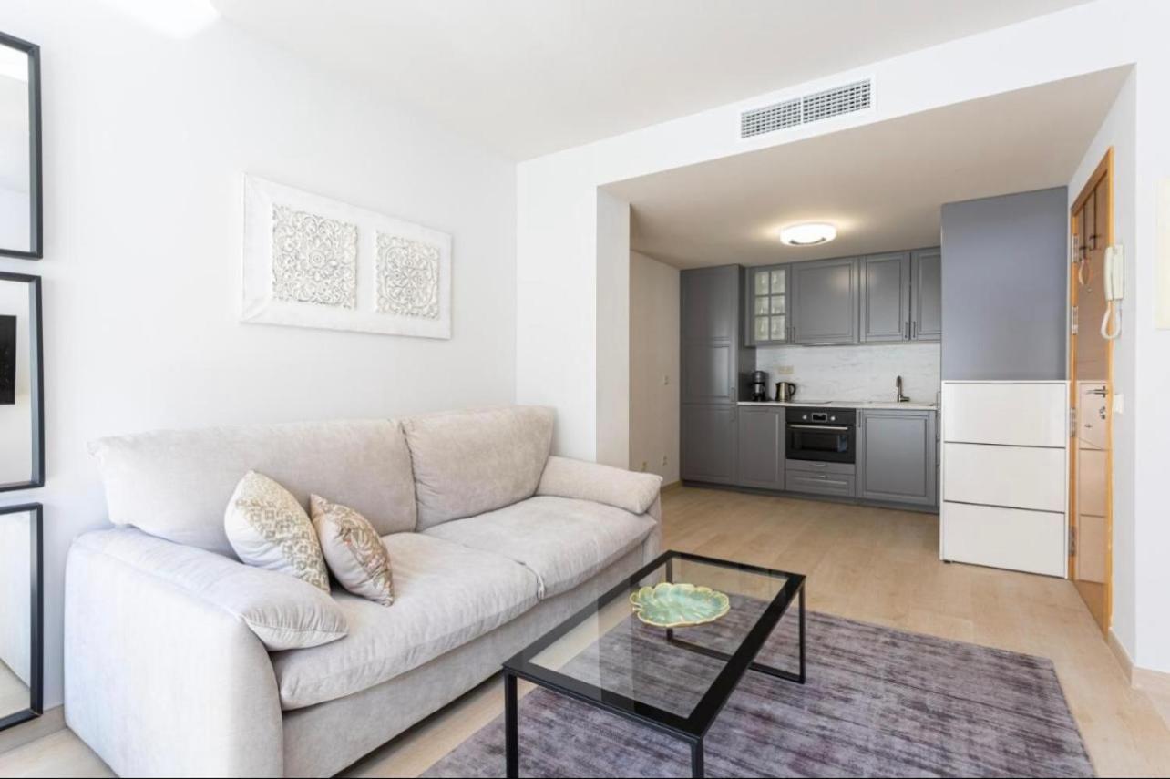 Estepona Elegance Apartment 150Mts From The Sea Bagian luar foto