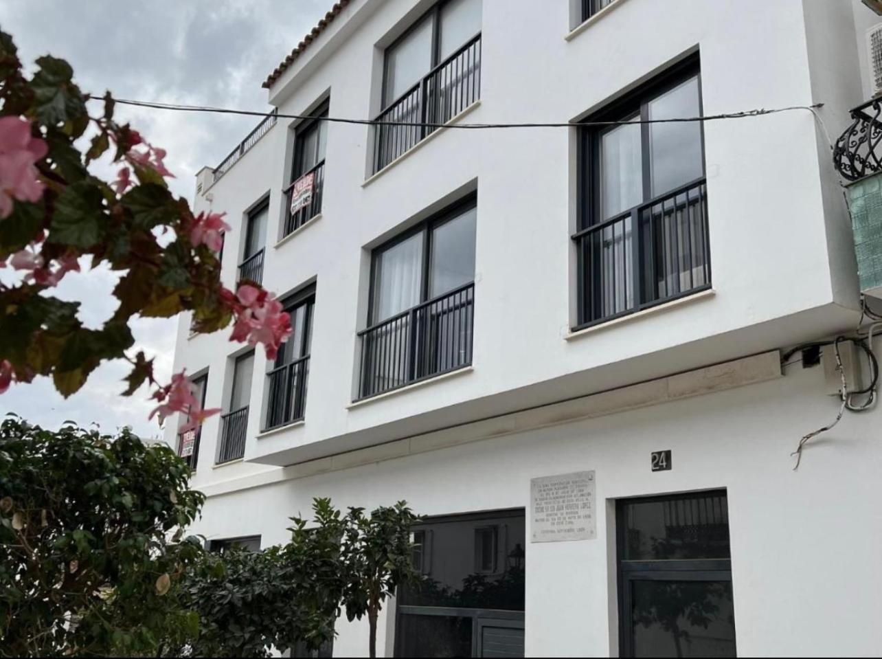 Estepona Elegance Apartment 150Mts From The Sea Bagian luar foto